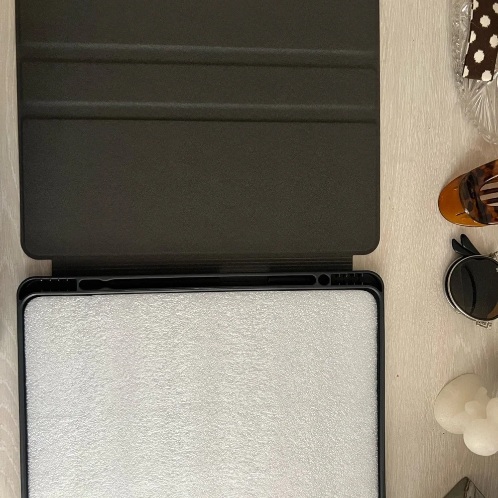 Stylish Blue and White Tablet Cover
